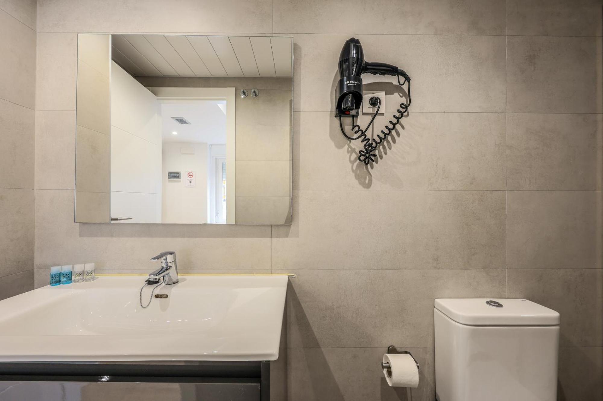 Amazinn Places Blasco De Garay 105 Madrid Exterior foto